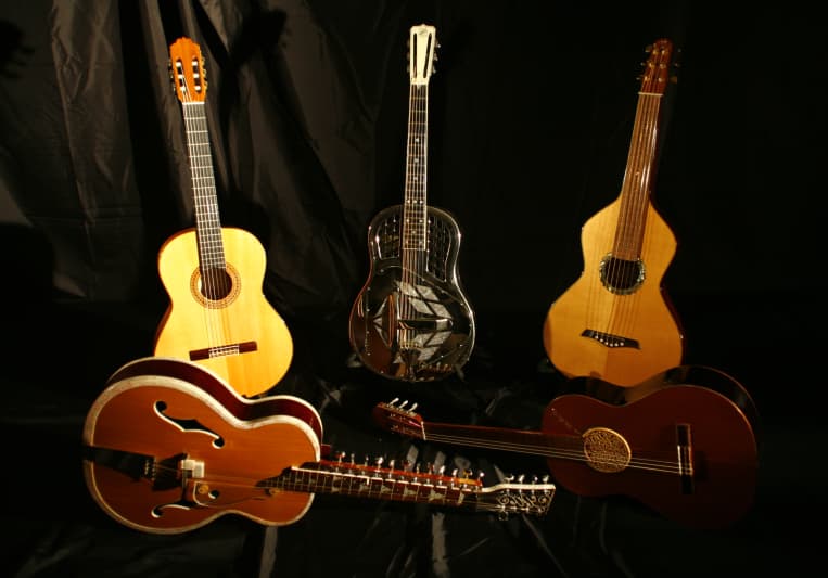 Fernando Perez, World Guitars on SoundBetter