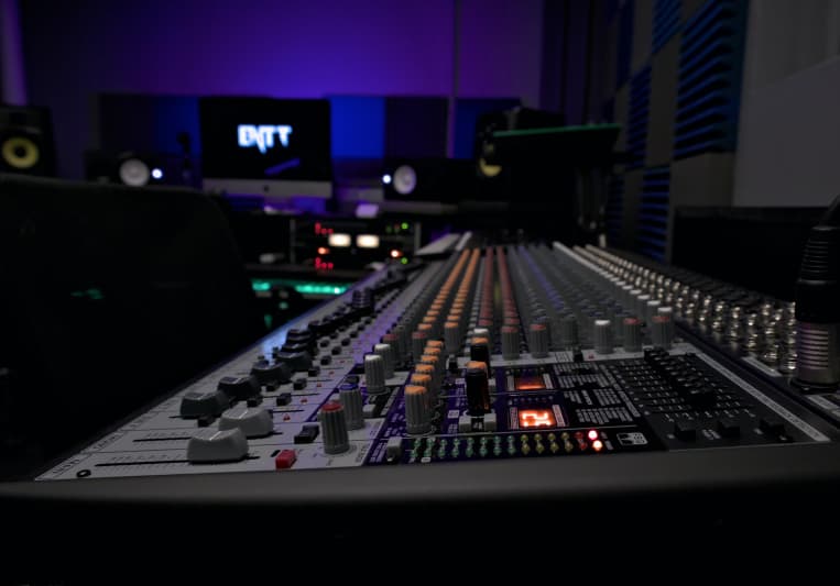 ENTT Studios on SoundBetter