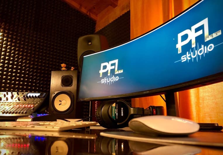 PFL studio on SoundBetter