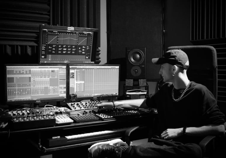 Darkside Studio on SoundBetter