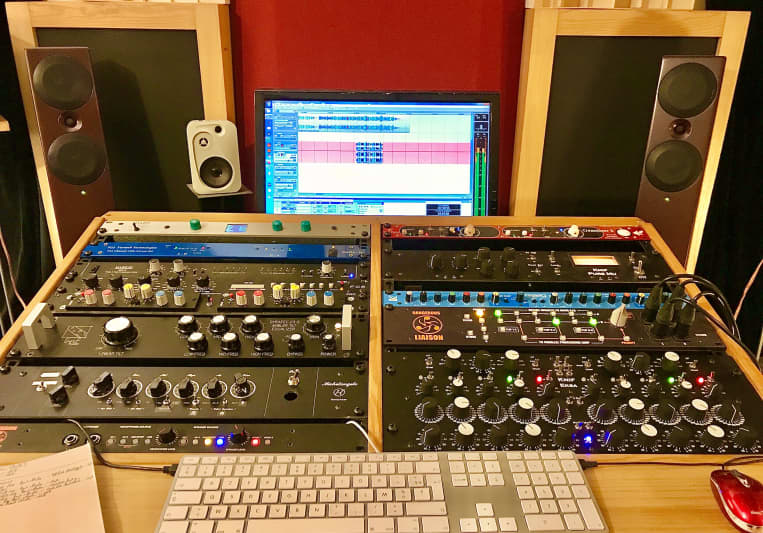 Simon Lancelot on SoundBetter