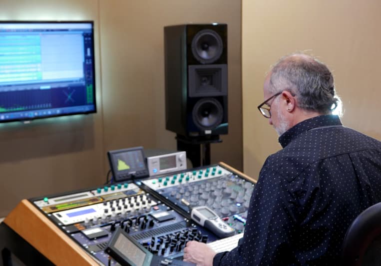 El Angel estudio Mastering on SoundBetter