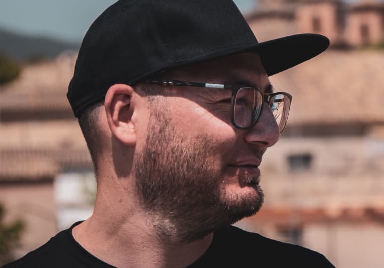 Dani Paz on SoundBetter