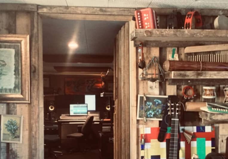 Swampshack Studio on SoundBetter