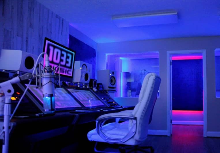 1033 Studios on SoundBetter