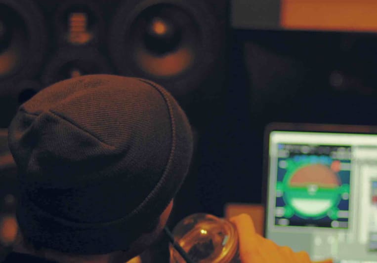 Yashar Aj on SoundBetter