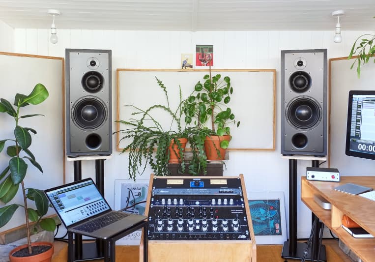 Middle Mastering on SoundBetter