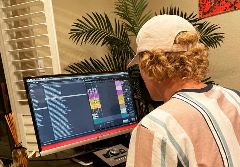 Russell Massro on SoundBetter