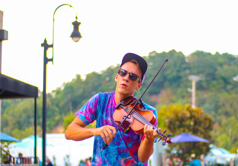 Spicy Violin on SoundBetter