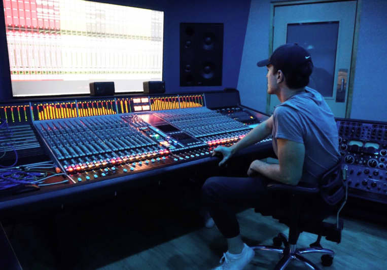 DJ Battle on SoundBetter