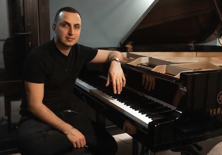 Ruslan Bolat on SoundBetter