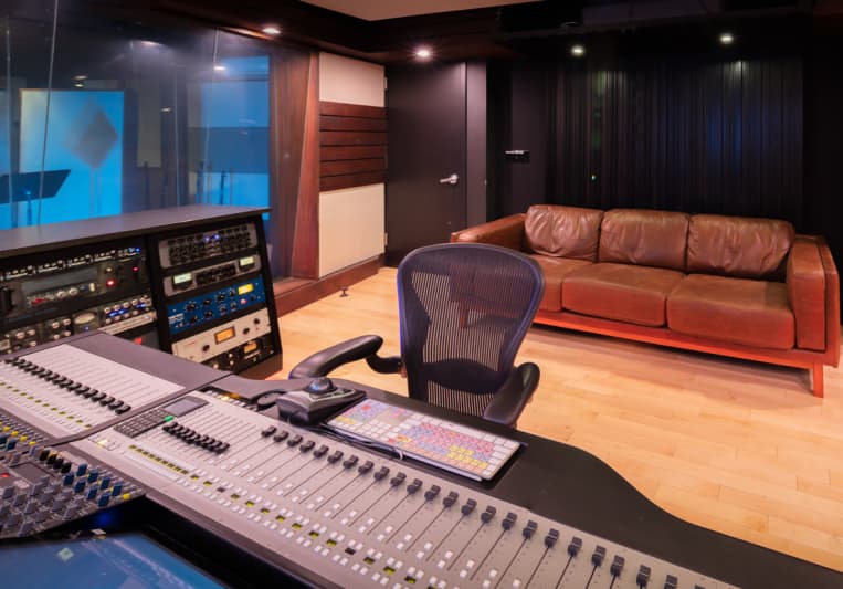 Quad Recording Studios on SoundBetter