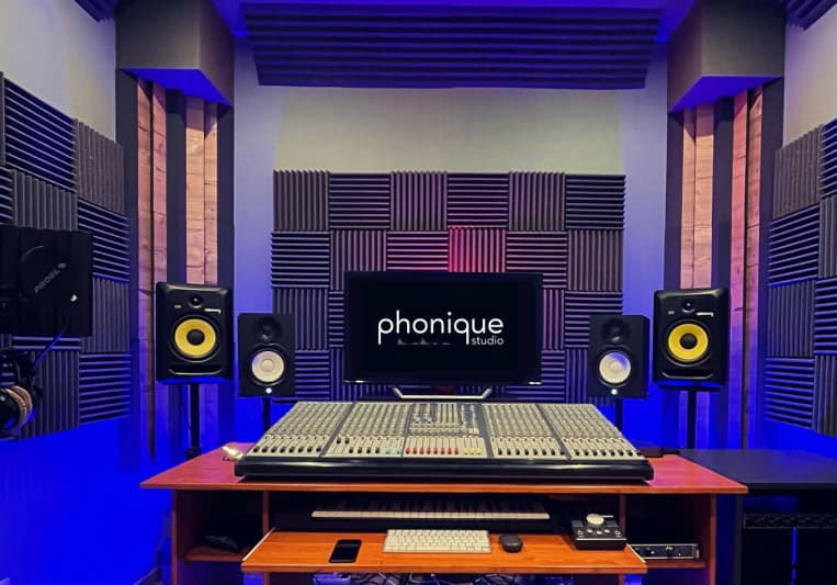 Phonique Studio on SoundBetter