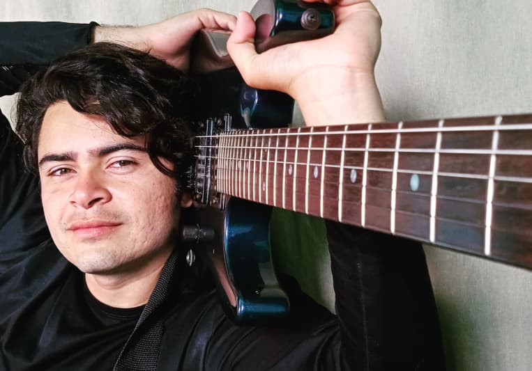 Franaldanaguitar on SoundBetter