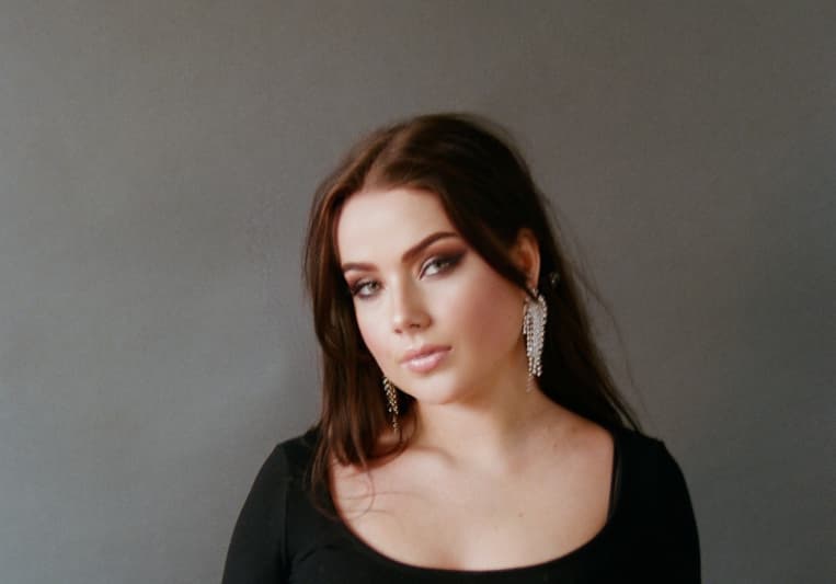 Fleur Rose on SoundBetter