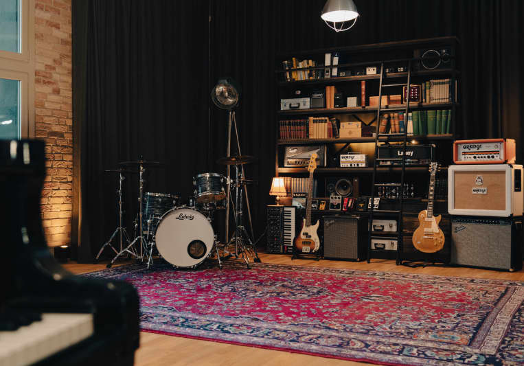 Spinroad Recording Studios on SoundBetter