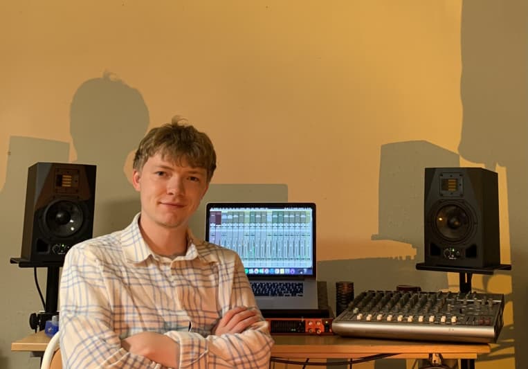 Alastair Barker Mixing on SoundBetter