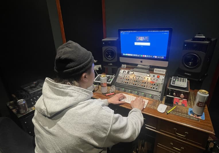 Alex Cook on SoundBetter