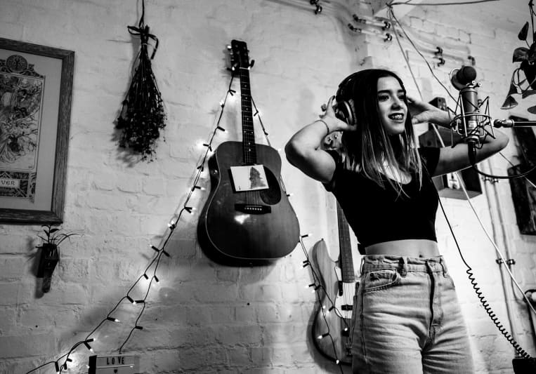 Bart B. representing Jenay on SoundBetter