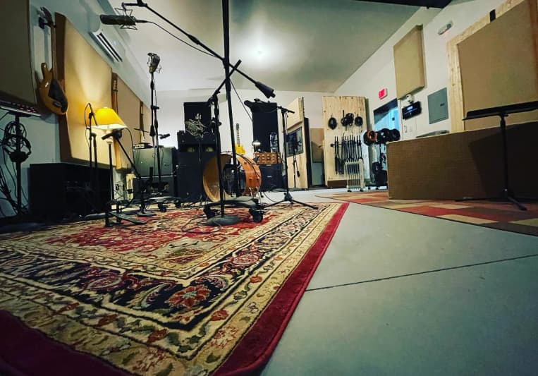 Sonic Factory Studios on SoundBetter