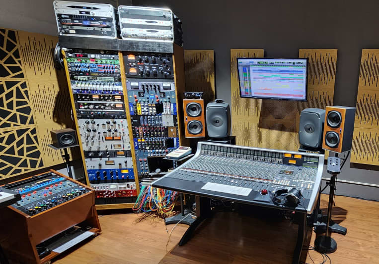 INTHARA Studios on SoundBetter