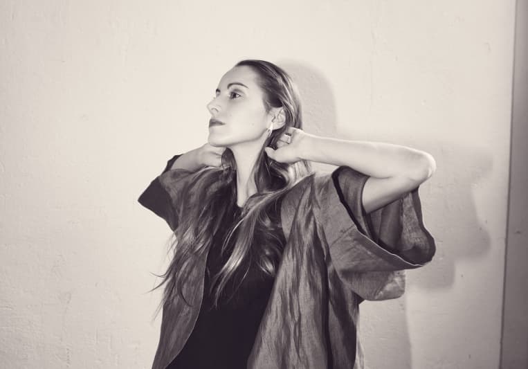 Manon on SoundBetter