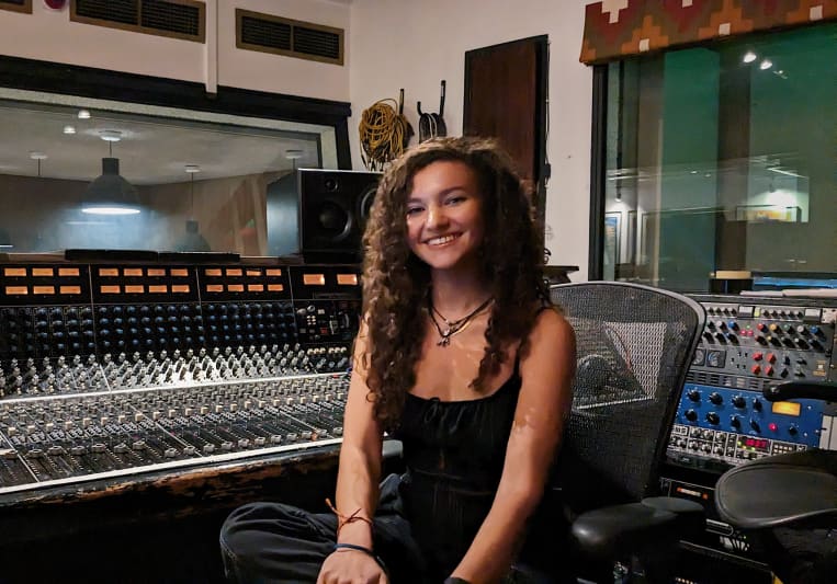 Amy Ratcliffe on SoundBetter