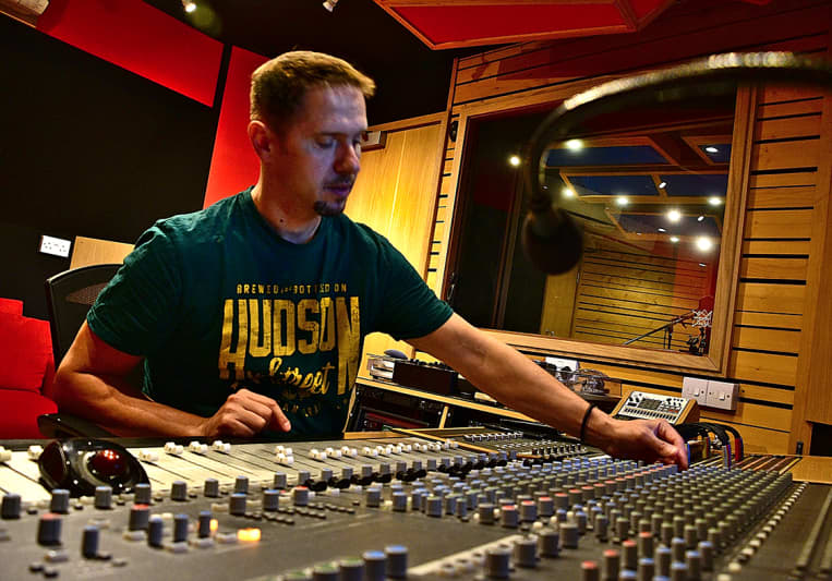 Simone Filiali on SoundBetter