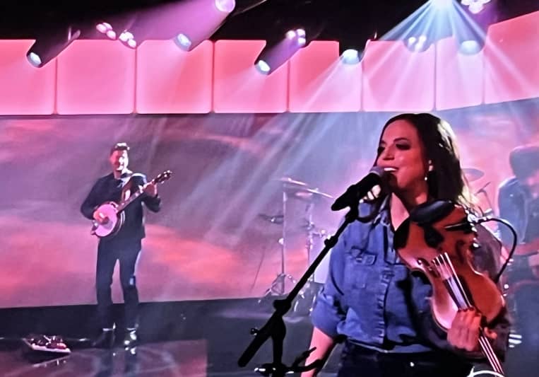 Lauren Saks on SoundBetter