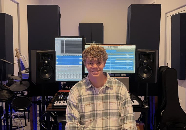 Isaac Robinson on SoundBetter
