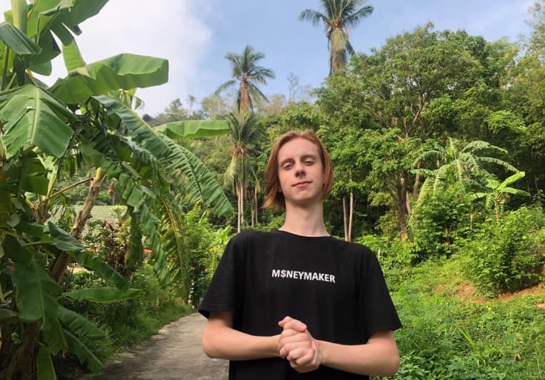 ArtElll on SoundBetter