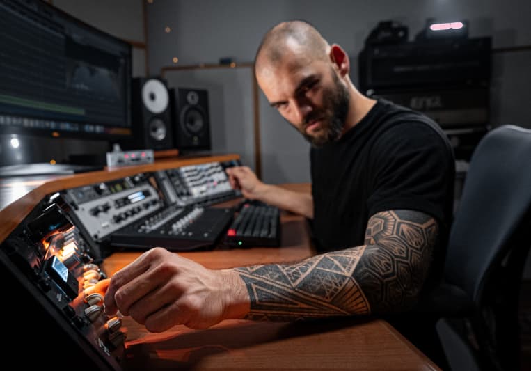 EOL Studios on SoundBetter