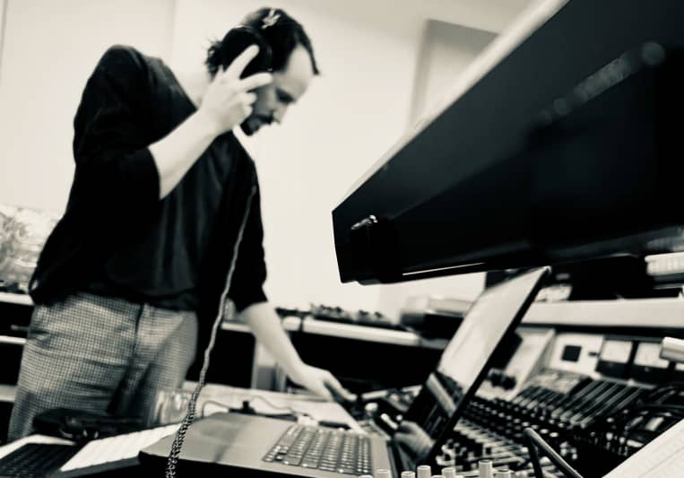 Robin Girard on SoundBetter
