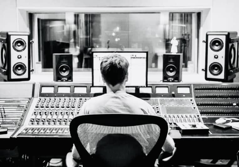 Julian on SoundBetter