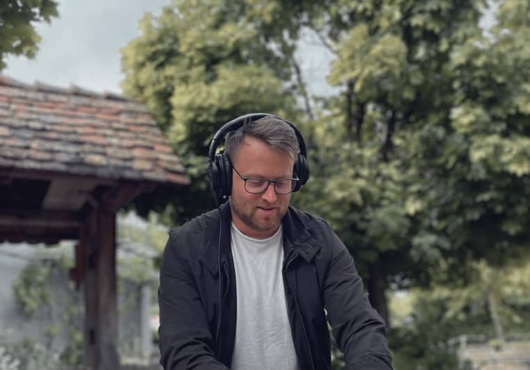 Jonas J. on SoundBetter