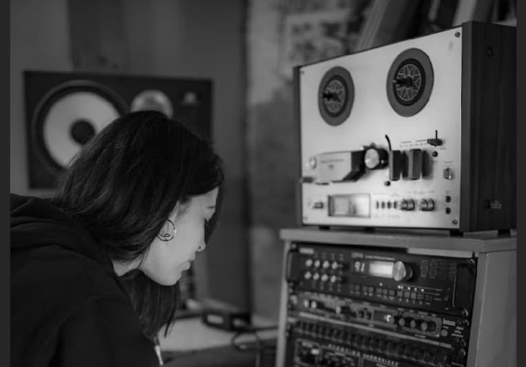 Marie-Léa V. on SoundBetter