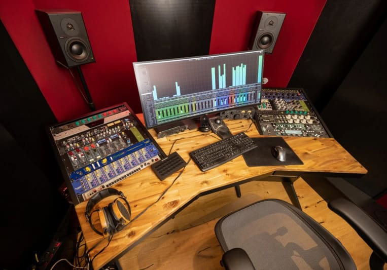 Adrian Junqueira on SoundBetter