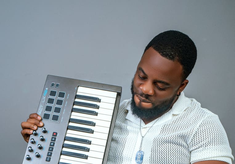 Soul Scrollz on SoundBetter