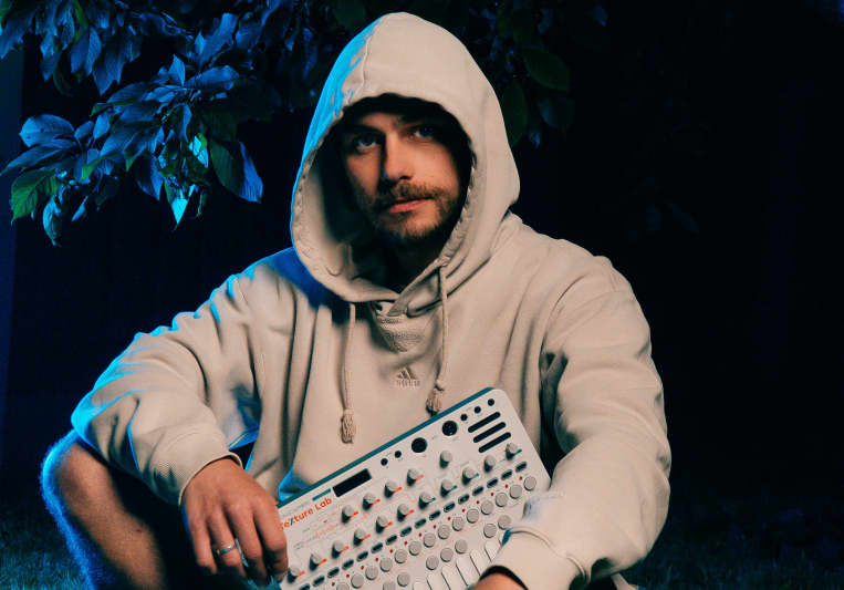 Anton Mikhovich on SoundBetter