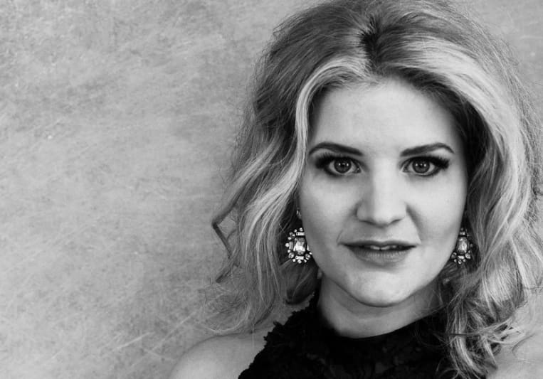 Mi M. on SoundBetter