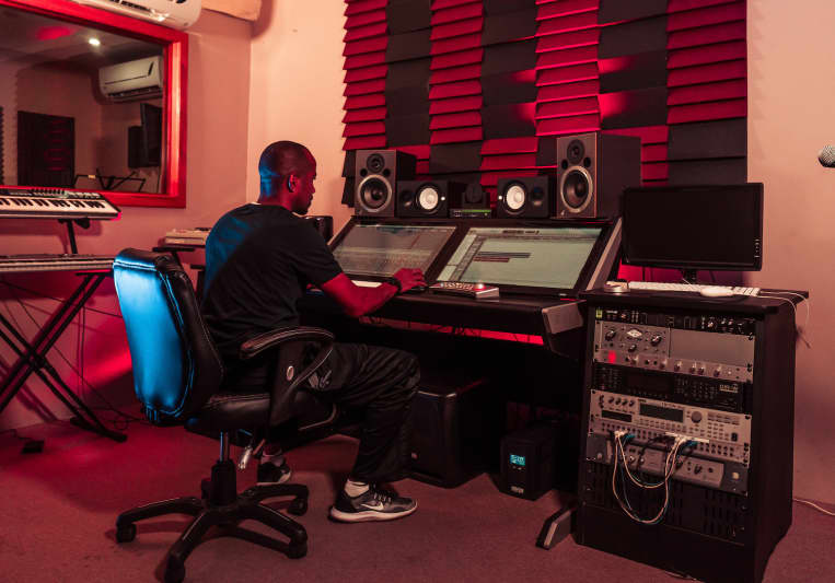 Dean Mundy on SoundBetter