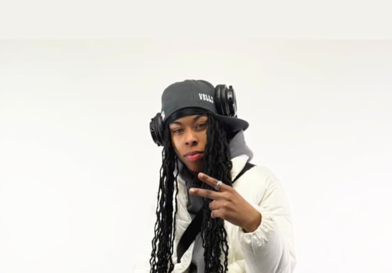 Vellour on SoundBetter