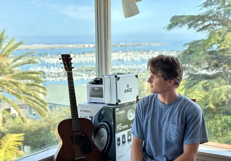 Ezra Scott on SoundBetter