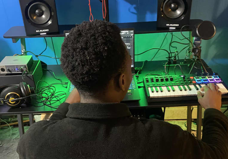 DMT on SoundBetter