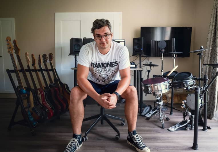 Alex Rezzo on SoundBetter