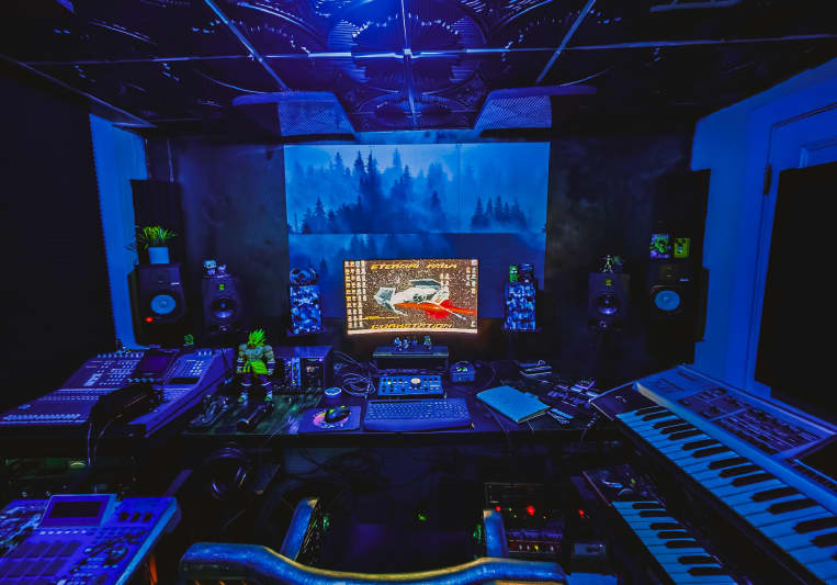 Eww Architeckt Studios on SoundBetter