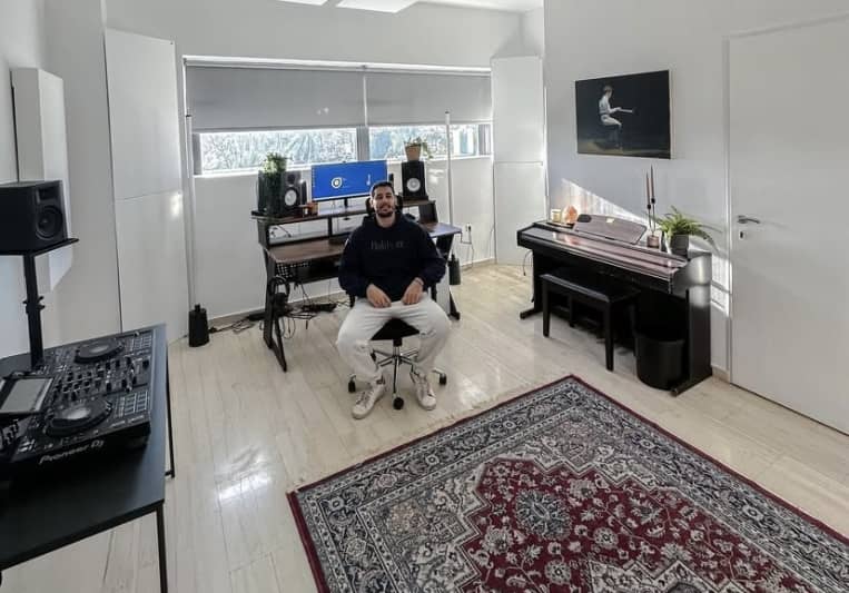 Deagon on SoundBetter