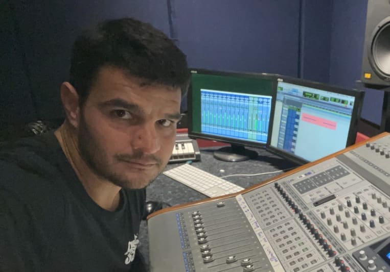 Javier on SoundBetter