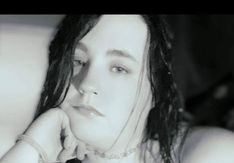 Alice “Savage Ink” Maxey on SoundBetter