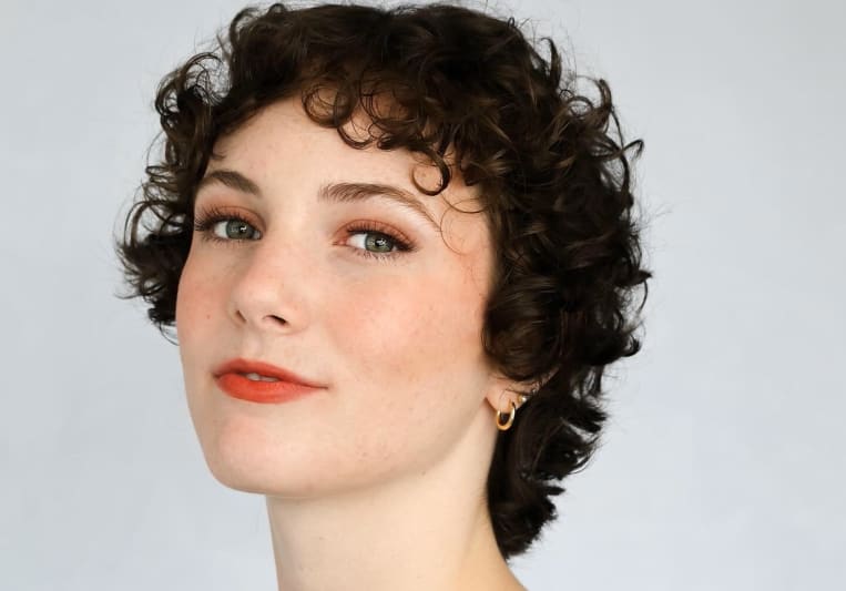 Hannah Beth Baker on SoundBetter